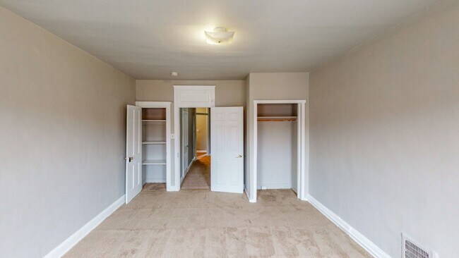 Building Photo - 2425 Druid Hill Ave