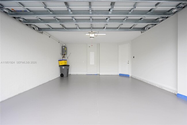 Building Photo - 5120 Willow Crk Dr