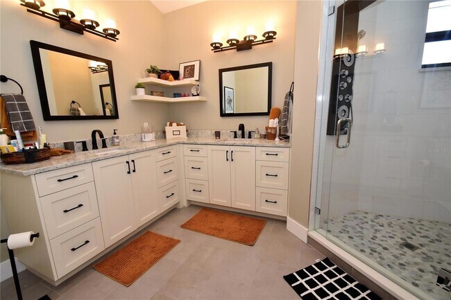Building Photo - 1631 Starling Dr