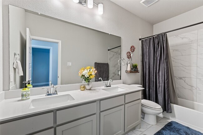 Building Photo - 853 Calusa Dr