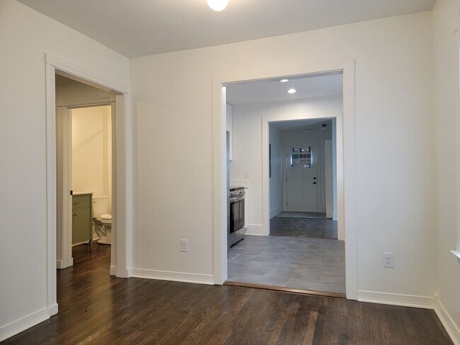 Building Photo - Live Stylishly in History — Professionally...