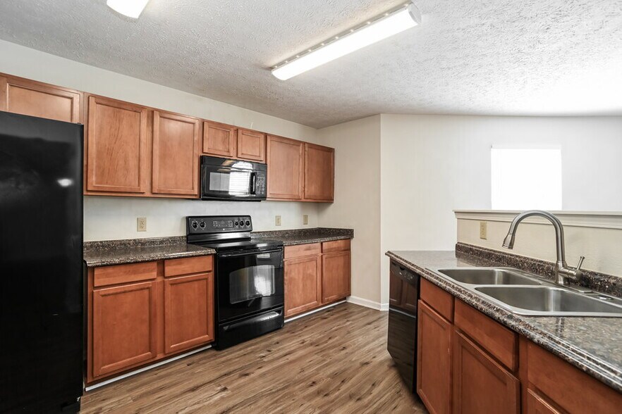 Building Photo - 14202 Luscombe Farm Rd