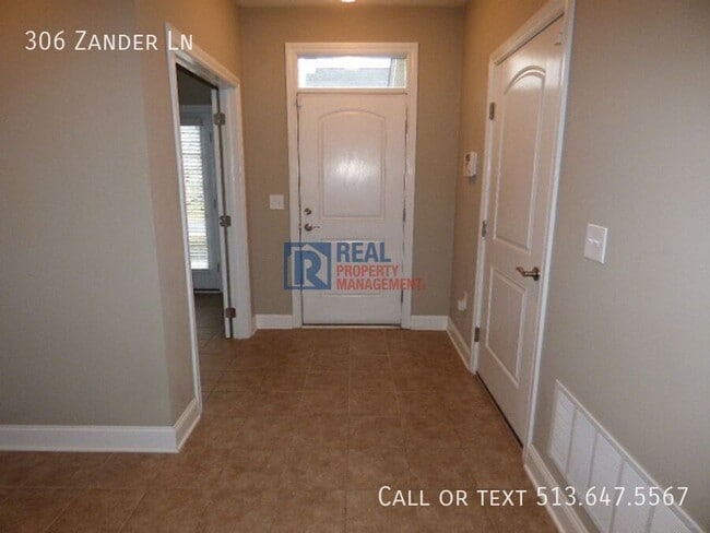 Building Photo - 306 Zander Ln