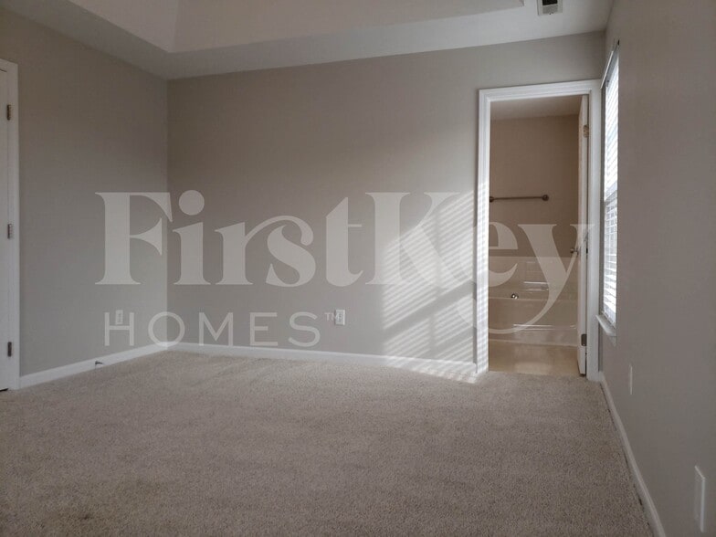 Building Photo - 6632 Courtland St