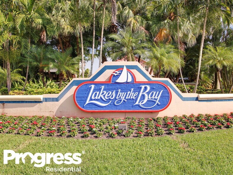 Building Photo - 9216 SW 213th Ln