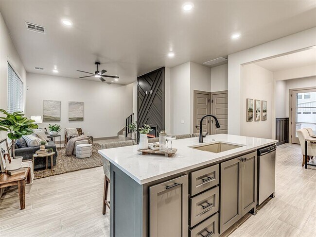 Building Photo - 2548 NW 131st St