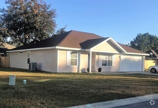 Building Photo - Single Family Home