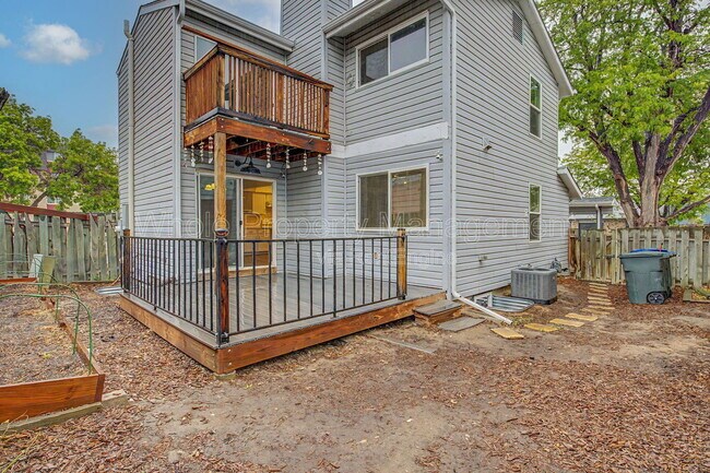 Building Photo - 11789 Pennsylvania St