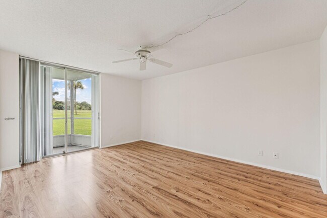 Building Photo - 250 NW 67th St
