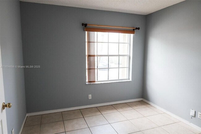 Building Photo - 8011 SW 158th Ave