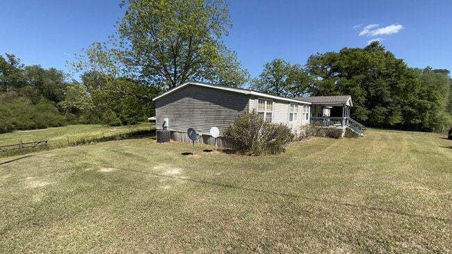 Building Photo - 198 County Rd 1165