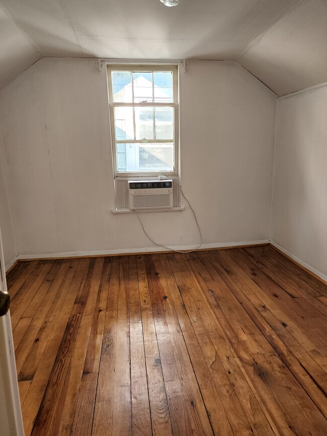 1st small bedroom upstairs - 6474 Dale Ave