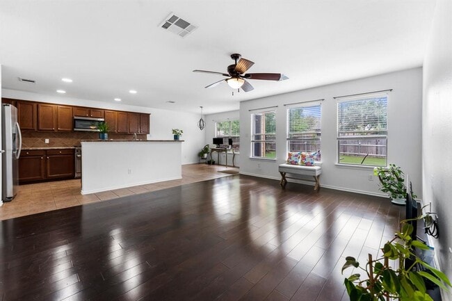 Building Photo - 150 Breccia Cove