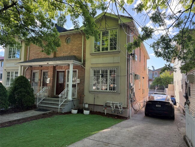 Primary Photo - 133-17 129th St