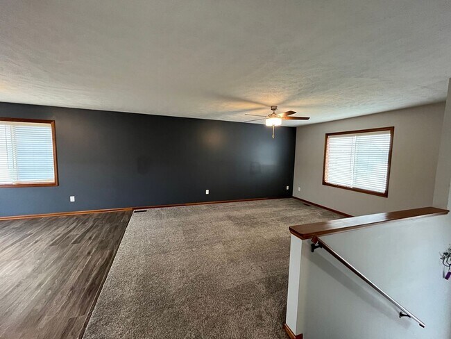 Building Photo - 7825 Yankee Woods Dr