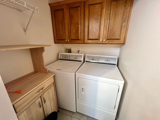 Building Photo - 20915 NE 17th St