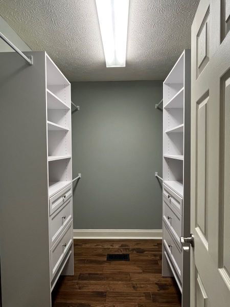 Building Photo - All updated Farragut ranch home in a great...