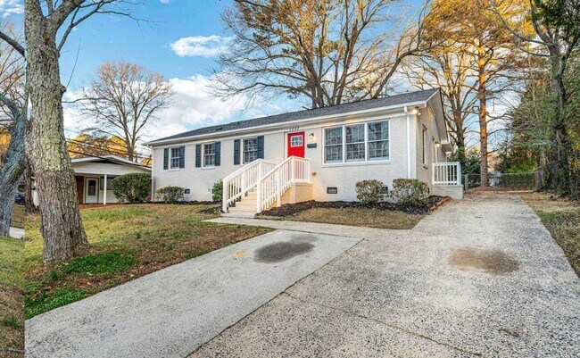 Building Photo - 1224 Yuma St