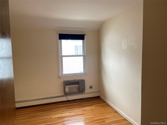 Building Photo - 149-26-149-21 21st Ave