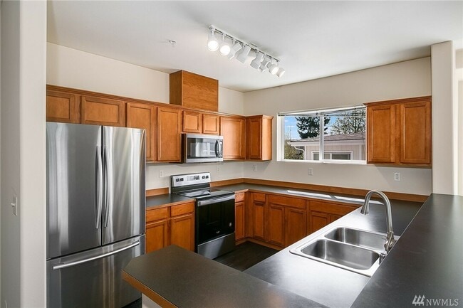 Building Photo - 14915 38th Dr SE