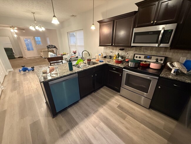 Building Photo - 414 Rick Mccormick Dr