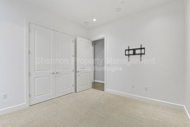 Building Photo - 4521 San Felipe St
