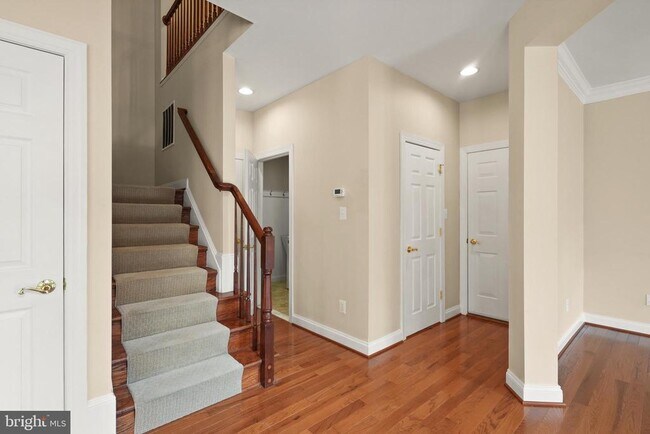 Building Photo - 43616 Carradoc Farm Ter