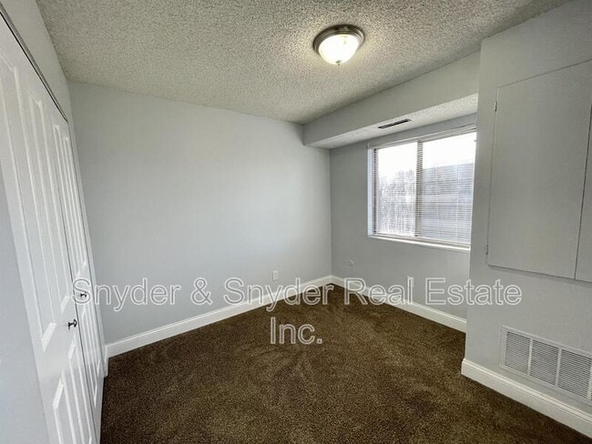 Building Photo - 2605 Terrace Ave