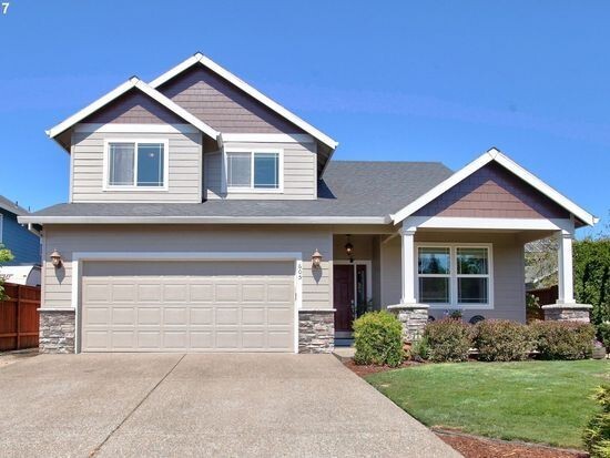 Building Photo - Large 4 Bedroom House in Newberg. Great Lo...