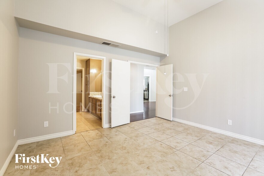 Building Photo - 7090 Orange Grove Ln