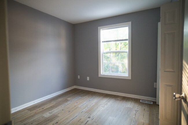 Building Photo - 9081 Bonham Cir