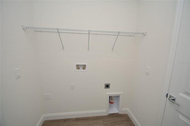 Building Photo - 102 Brittany Ln