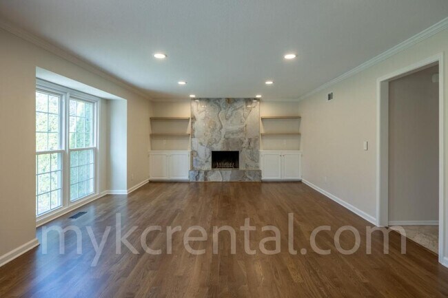 Building Photo - 12012 Ensley Ln