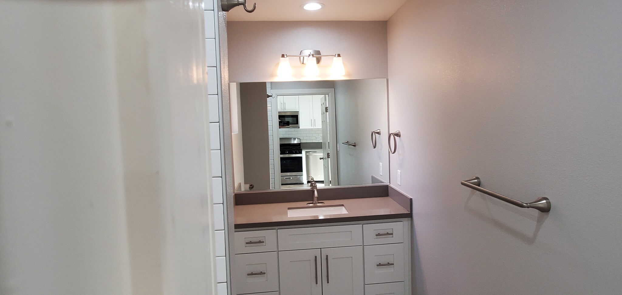 Bathroom vanity - 7650 Ostrom Ave
