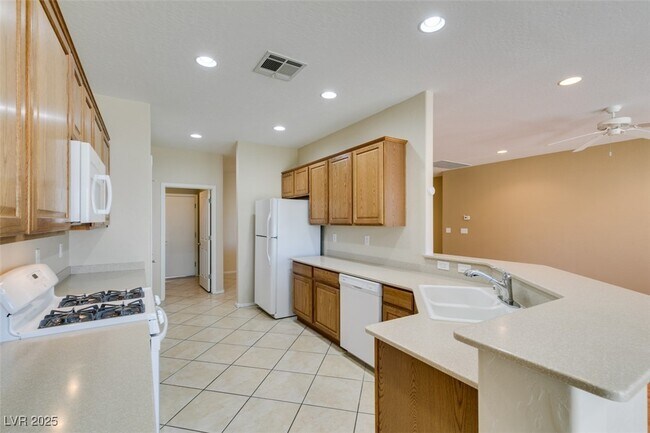 Building Photo - 2508 Penumbra Dr
