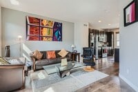 Building Photo - Modern 2 BDR Townhome in Broomfield