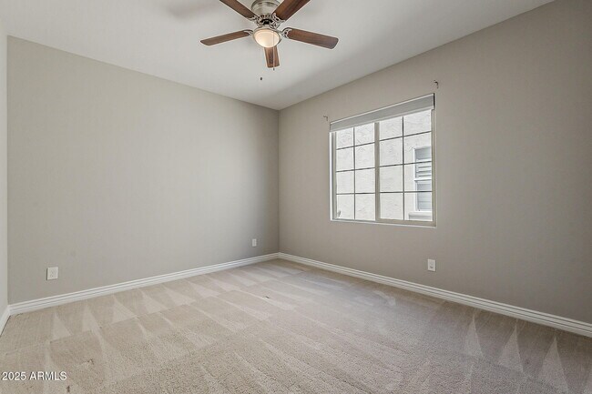 Building Photo - 3310 E Los Gatos Dr