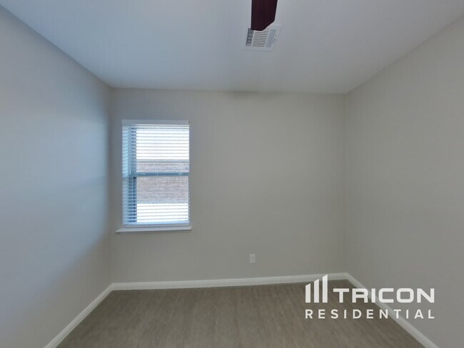 Building Photo - 1517 Millennium Dr