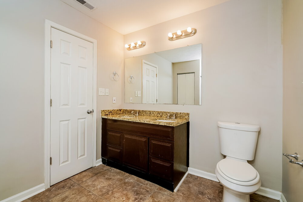 Building Photo - 535 Cahill Ln