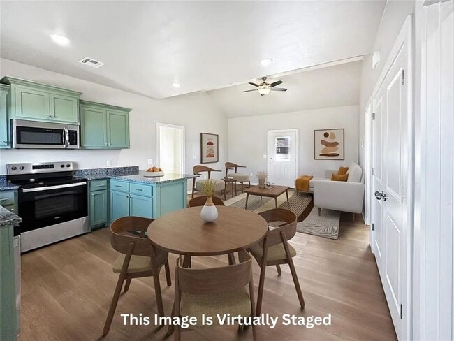Building Photo - Beautiful 2-Bed Home – Move-In Ready