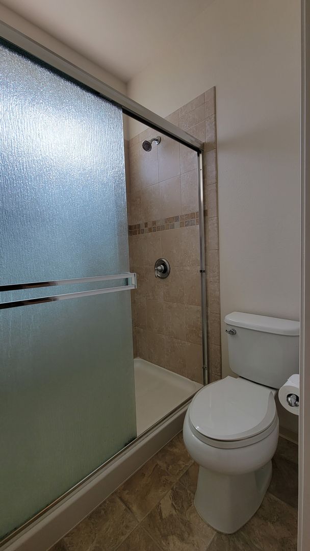 Building Photo - Kahiwelo at Makakilo 3 bedroom home for rent