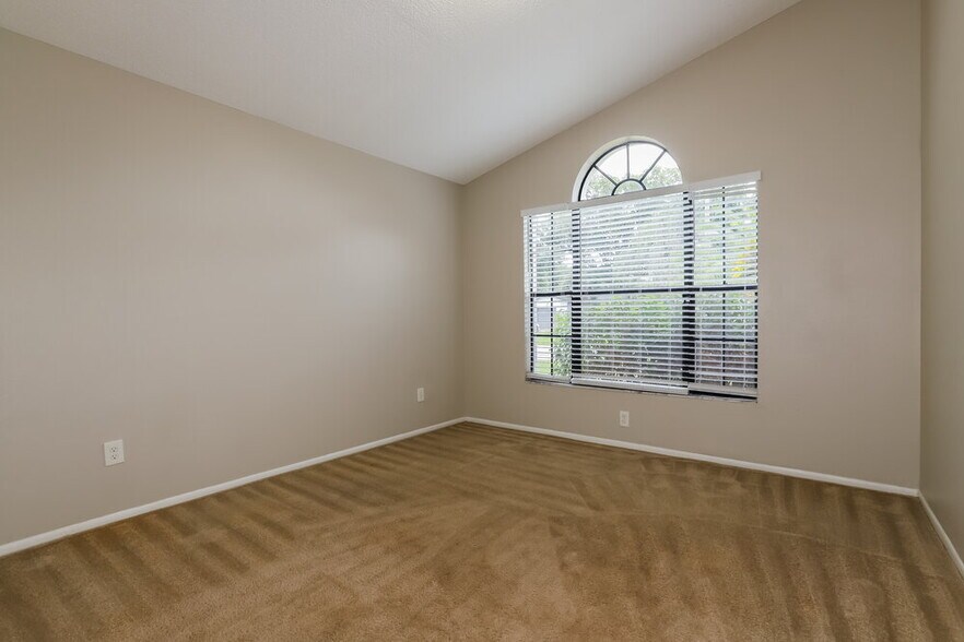 Building Photo - 11506 Smokethorn Dr