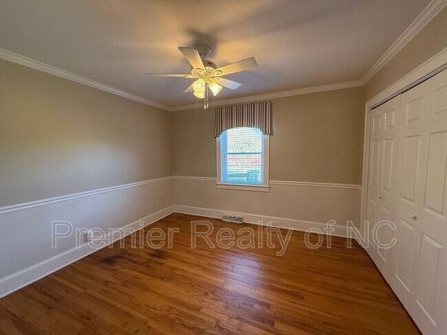 Building Photo - 292 Feezor Rd