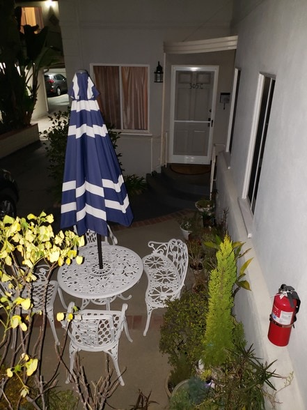 PATIO AREA - 305 N Palm Ave
