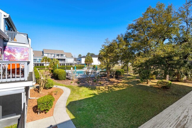 Building Photo - 1850 Colony Dr