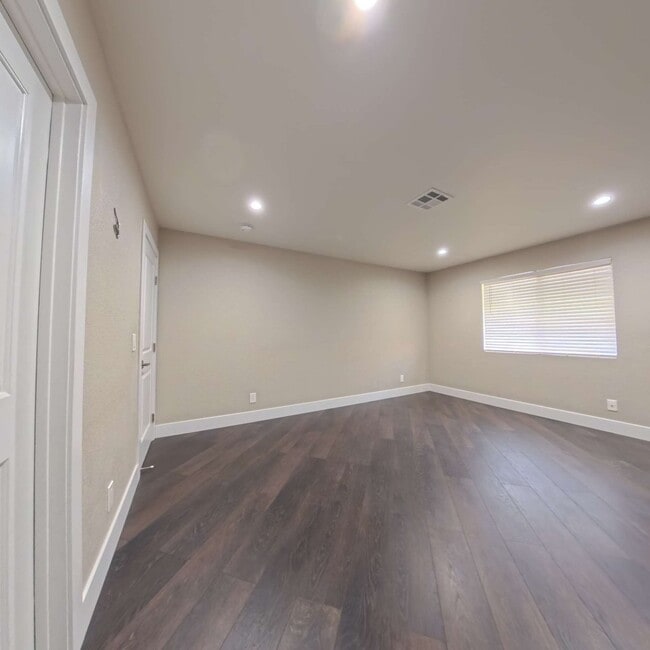 Building Photo - Highly Remodeled | 2nd Floor | Storage Room