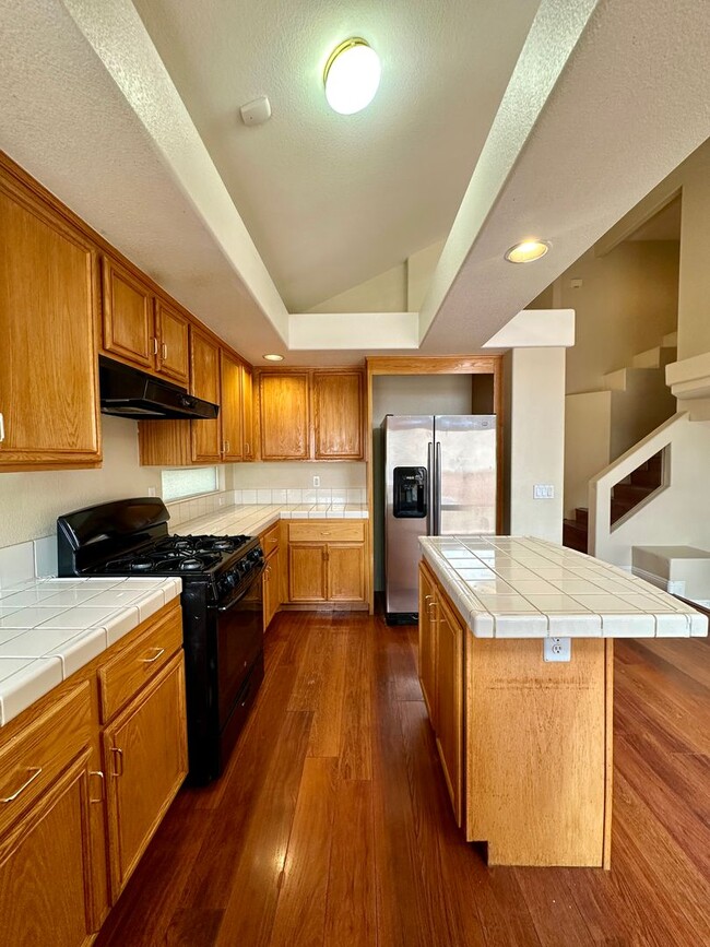 Building Photo - 6747 Enchanted Cove Ct