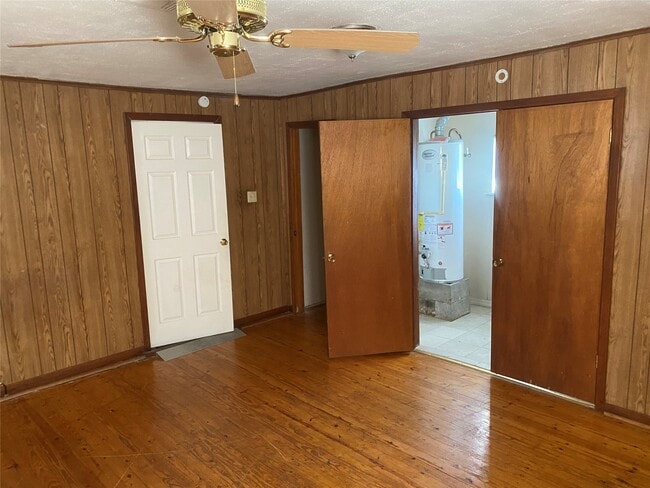 Building Photo - 4008 Elmwood St