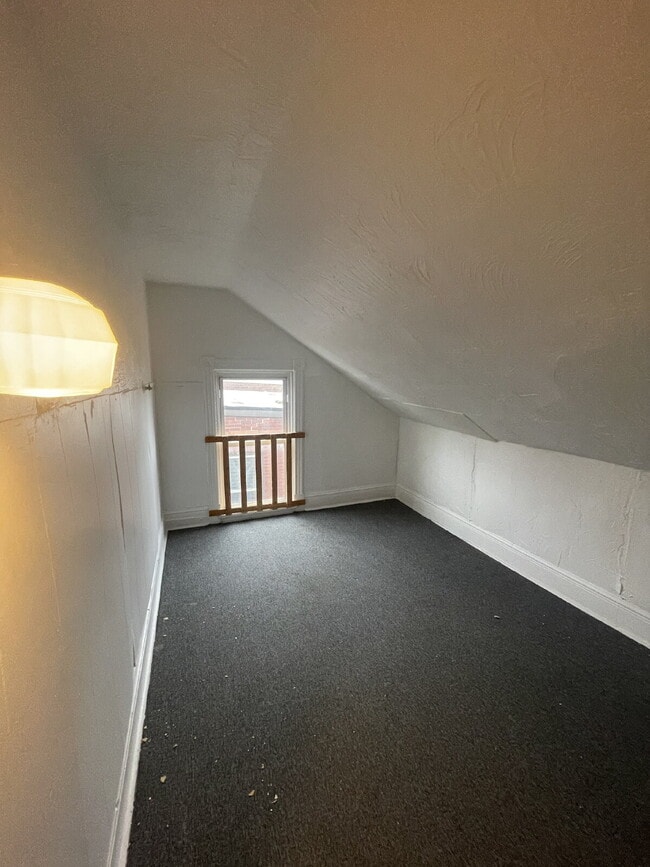 Building Photo - Charming 2-Bedroom Rental Home in Greensburg