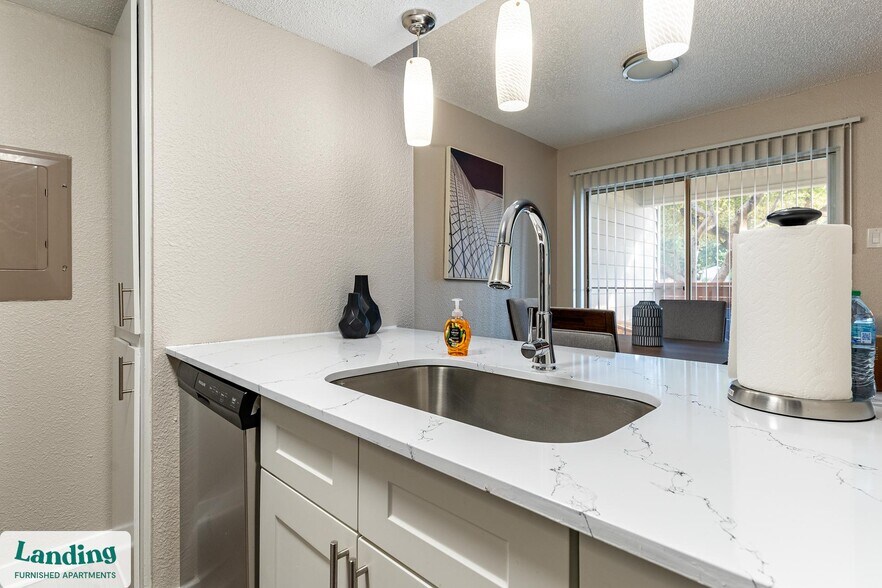 Building Photo - 711 Brentford Pl